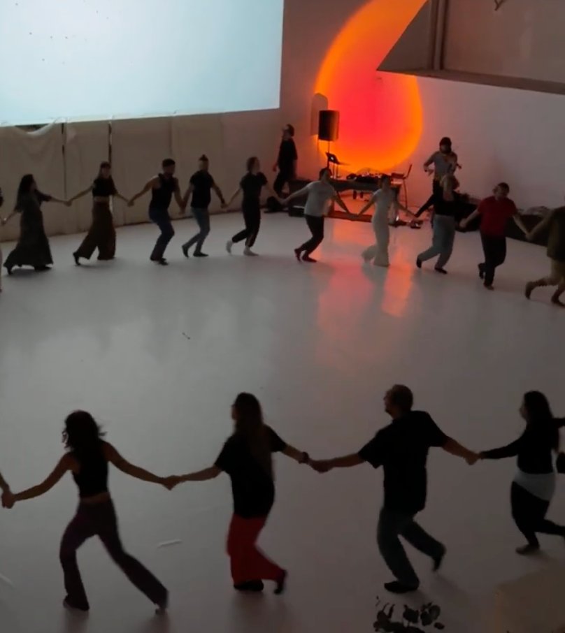 Circle dance in motion